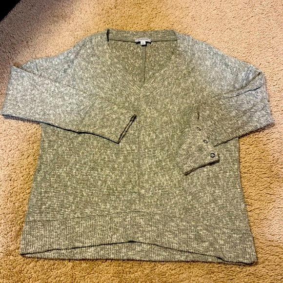 Grey Women’s Sweater Size Large - Picture 1 of 5